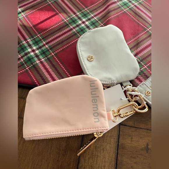 Lululemon dual pouch wristlet - Picture 5 of 5